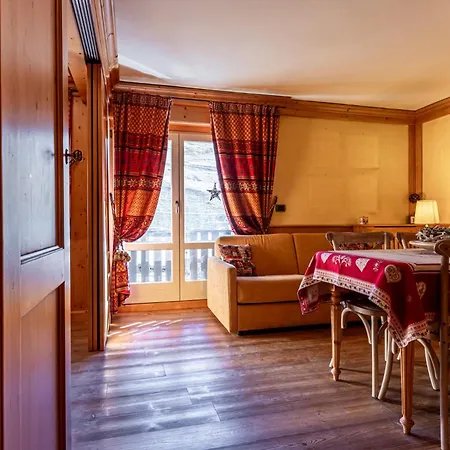Cervinia Mountain Bliss - Front Of Lift Apartment *