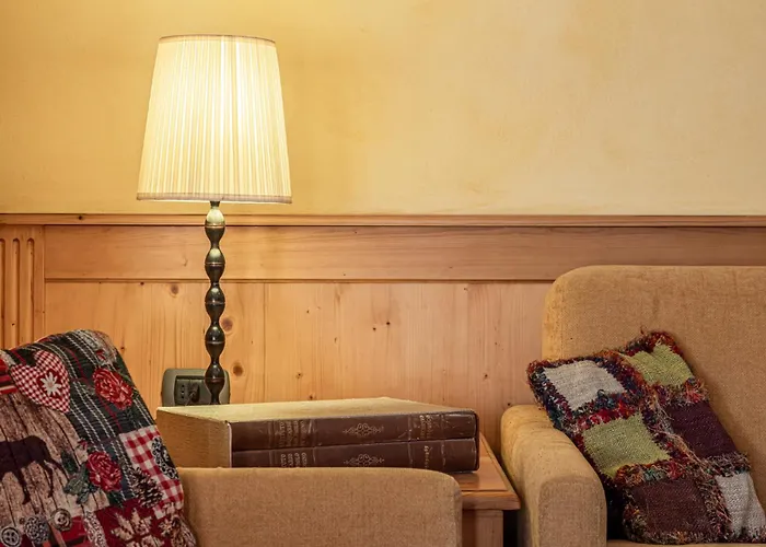 Cervinia Mountain Bliss - Front Of Lift Apartment *