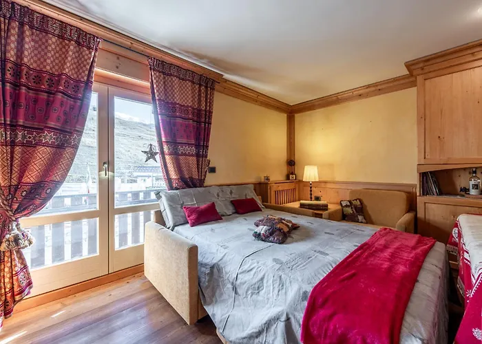 Cervinia Mountain Bliss - Front Of Lift Apartment